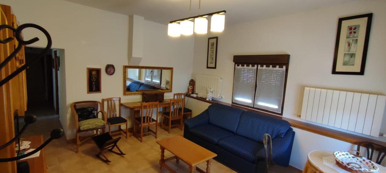 Casa De Los Abuelos Ortigosa del Monte Екстериор снимка